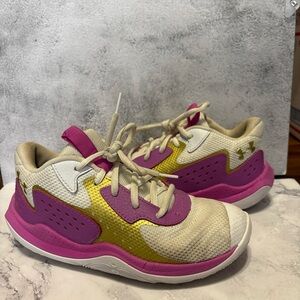 Under Armour Jet Girls Basketball Shoes